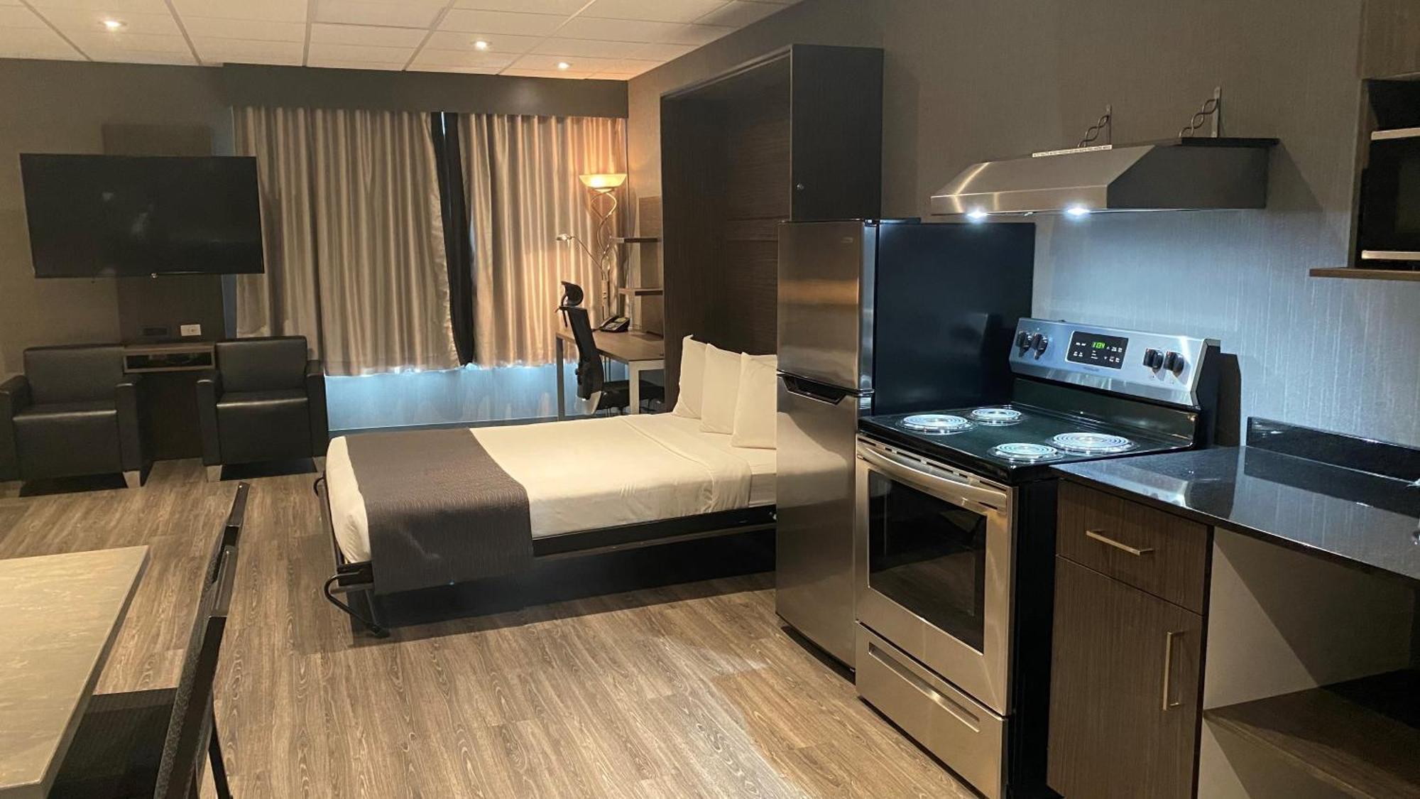 Hotel & Suites Le Dauphin Drummondville Εξωτερικό φωτογραφία