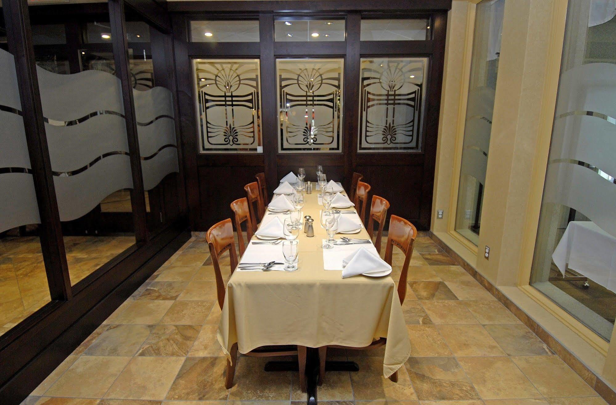 Hotel & Suites Le Dauphin Drummondville Εξωτερικό φωτογραφία